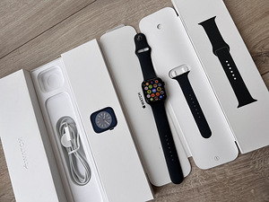 Apple Watch 8 45mm GPS+Cellular Midnight (2 foto / 2)