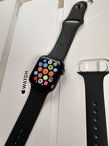 Apple Watch SE 2nd Gen 40mm GPS (1 foto / 3)