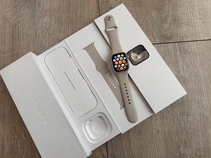 Apple Watch 9 41mm GPS (2 foto / 3)