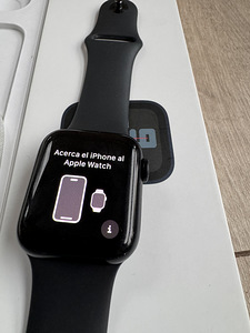 Apple Watch SE 40mm GPS (2 foto / 3)