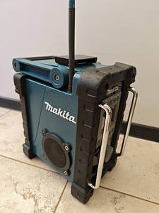Makita BMR100 – tööraadio (FM/AM), originaal (5 foto / 6)