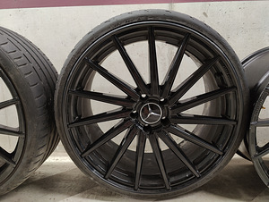 Литые диски mercedes 5x112 R20 Vossen style (4 фото из 10)
