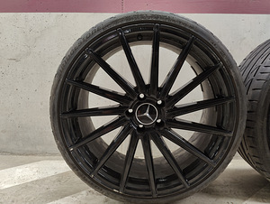 Литые диски mercedes 5x112 R20 Vossen style (5 фото из 10)