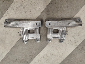BMW F30/F31 OEM esistange osad (2 foto / 7)