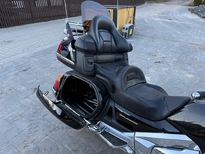 Honda goldwing gl1800 (9 foto / 10)