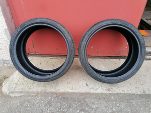 Suverehvid 235/35 r19 2tk (1 foto / 6)