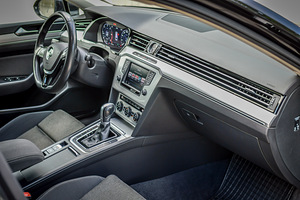 Müüa Volkswagen Passat (8 foto / 10)