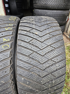 275 45 R 20 Goodyear Ultragrip Ice Arctic SUV (2 foto / 4)