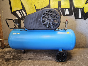 GudePol Kolbkompressor 200 L (2 foto / 5)