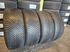 215 55 R 17 Kumho & Maxxis