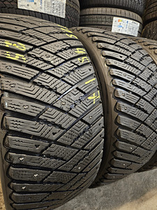 225 45 R 17 Goodyear Ultra Grip Ice Arctic (3 foto / 5)