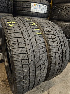 235 45 R 17 Michelin X-ICE (1 foto / 4)