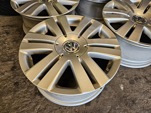 Volkswagen Диски R 16 (3 фото из 7)