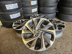 Toyota Original Veljed R 17 (2 foto / 6)