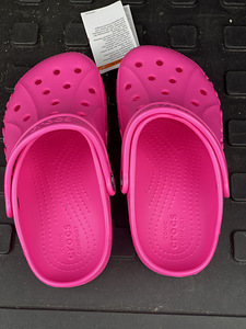 Новые Crocs J1 (2 фото из 2)