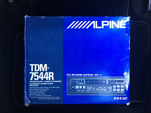 Alpine TDM-7544R (как новая, 1998г) (3 фото из 3)