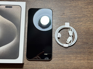 Apple iPhone 15 Pro Max 256gb, Natural Titanium (2 foto / 3)