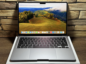 Apple Macbook Air M2 256GB/8GB (13-inch, 2022), Space Grey S (1 foto / 3)