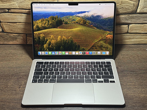 Apple Macbook Air M3 256GB/8GB (13-inch, 2024), Starlight SW (1 foto / 3)