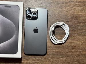 Apple iPhone 15 Pro Max 256gb, Black Titanium (3 foto / 3)