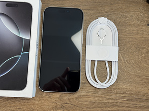 Apple iPhone 16 Pro 128gb, White Titanium (2 foto / 3)