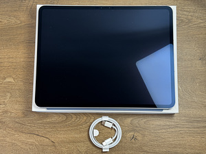 Apple iPad Pro 13" M4 (2024) 256gb, Wifi + Cellular, Silver (2 foto / 4)