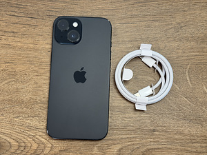 Apple iPhone 15 128gb, Black (3 foto / 3)