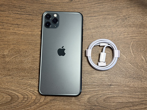 Apple iPhone 11 Pro Max 256gb, Midnight Green (3 foto / 3)
