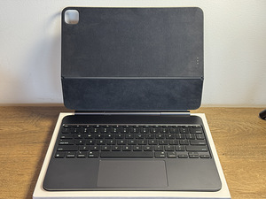 Apple iPad Pro Magic Keyboard 13" INT (1 foto / 3)