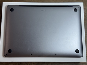 Apple Macbook Pro M2 8gb/256gb (13-inch, 2022), Space Grey S (3 foto / 3)