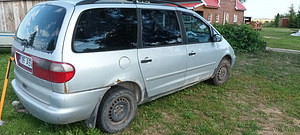 Фольксваген шаран (1 фото из 4)