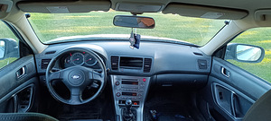 Subaru Legacy 2005 2.5 мануал (8 фото из 10)