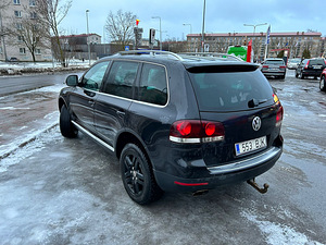 VW Touareg 3.0 2007 (3 foto / 10)