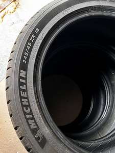Michelin 245/45 RZ 18 (1 foto / 3)