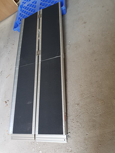 Kokkupandav raamatukujuline kaldtee, 4ft, 5ft, Multi-Fold Ra (2 foto / 5)