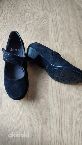 Женская обувь, цвет черный (фото #2)