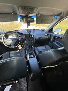 Volvo s60 (2 foto / 4)