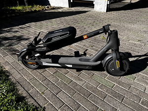 Xiaomi Essential electric scooter (2 foto / 2)