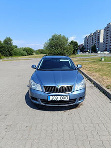 Skoda Octavia (1 фото из 9)