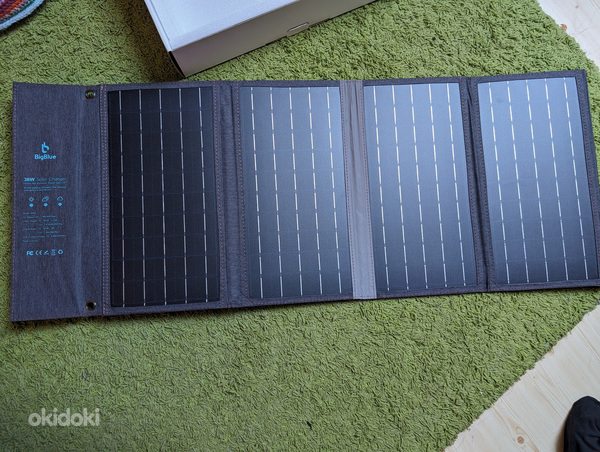 Портативное зарядное устройство на солнечной батарее для вашего телефона в путеш... (фото #5)