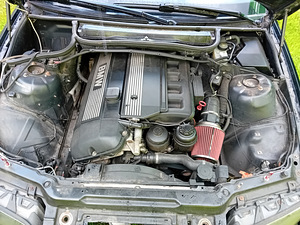 BMW e46 320i 110kw biiter (5 foto / 6)