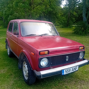 Продается Lada Niva 1.7 (1 фото из 8)