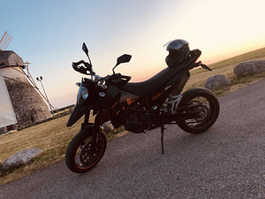 KTM 690SM 2009a (5 foto / 5)
