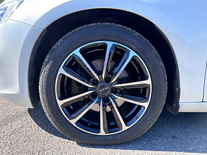 Volvo V60 2.0 TDI 120kW, 2013a (8 foto / 15)