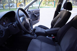 Volkswagen Golf 4 1.6 74kw (11 foto / 13)