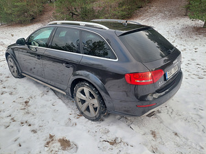 Audi A4 allroad 3.0 176kW (9 foto / 14)