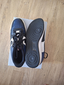 Nike Air Force р.38,5 (5 фото из 6)