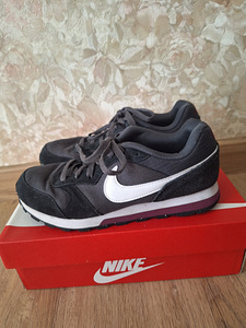 Nike tossud s.38 (1 foto / 4)