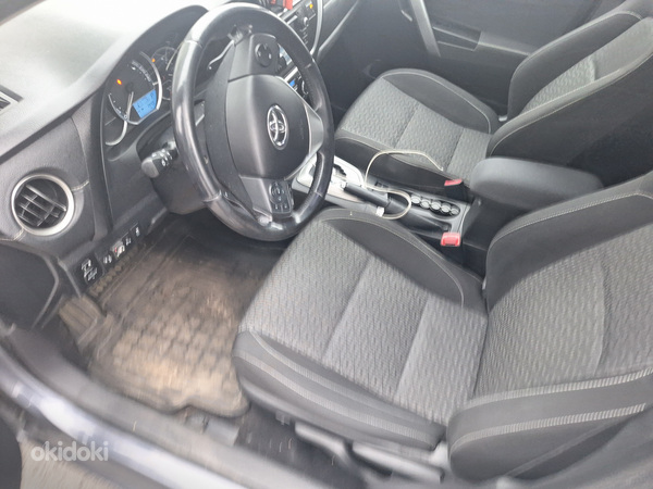 Toyota Auris LPG Bolt, Форус, Амиго такси (фото #3)