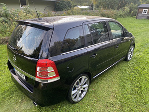 Opel Zafira OPC (3 foto / 8)